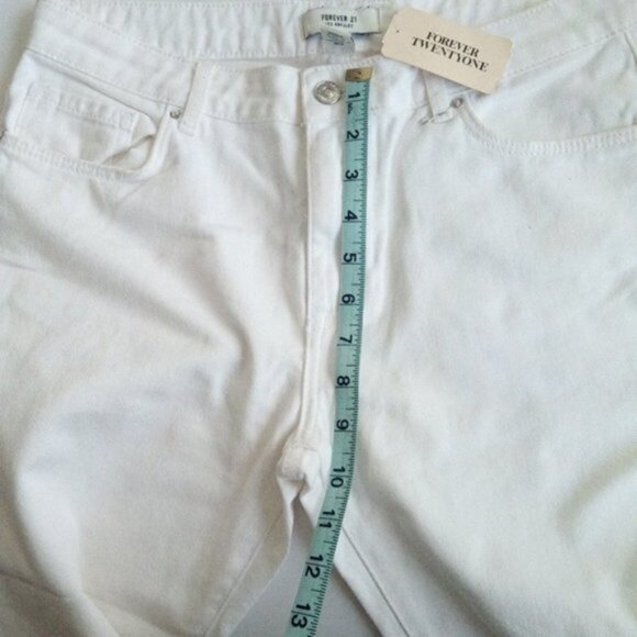 Forever 21 White Jeans Ripped Knee Women's Size 28 - Picture 5 of 16